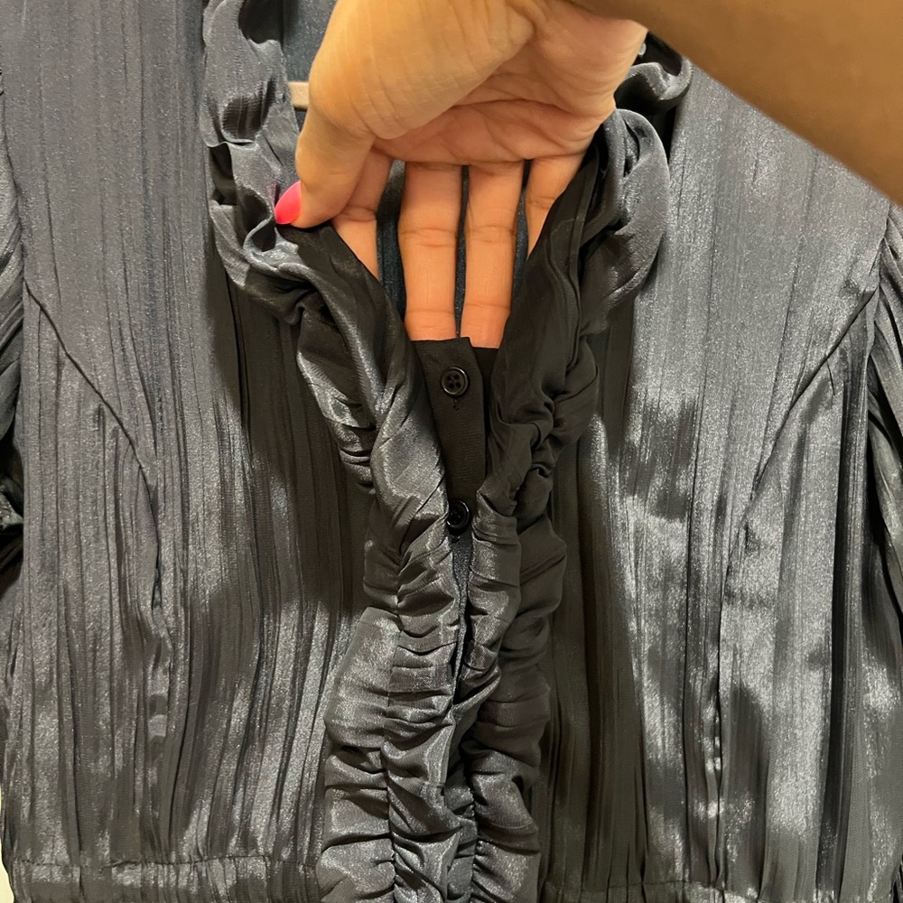 Adrienne Vittadini Black Ruffled Top
